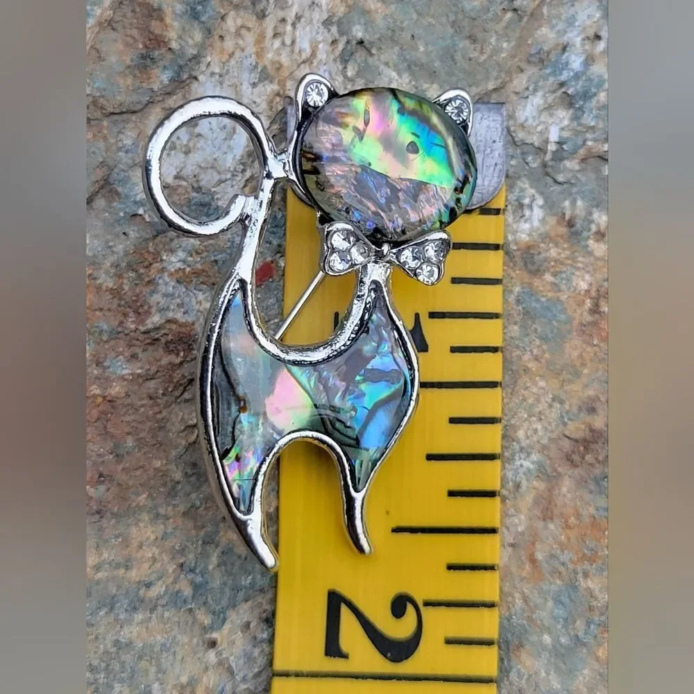 Abalone Shell Cat Brooch‎